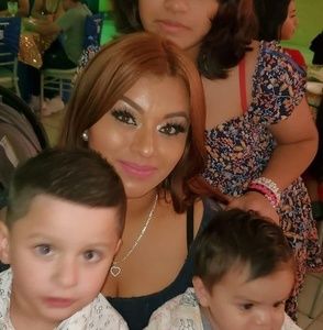 Meet your Posher, Neyda